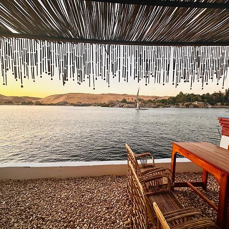 Nile Bride Hotel Aswan Bagian luar foto