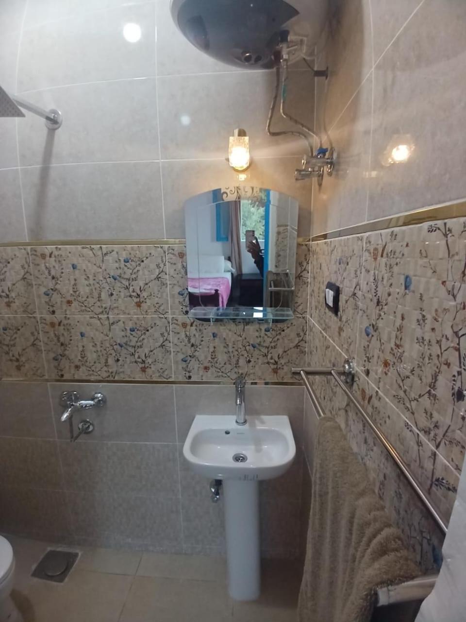 Nile Bride Hotel Aswan Bagian luar foto